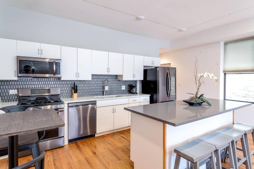 Goose Island Central Downtown Prime Location With Access To Patio Chi - 1 Chicago Buitenkant foto